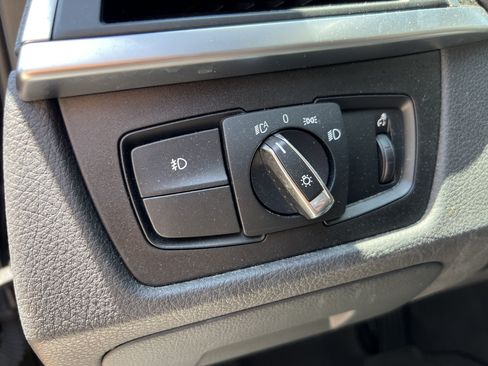 Used 2017 BMW 330i Sedan RWD image 38