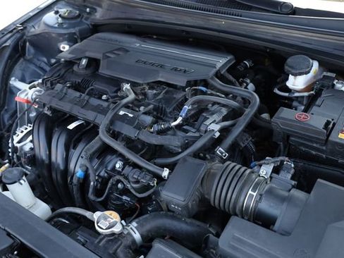 Used 2024 Hyundai Elantra SEL w/ Convenience Package image 8