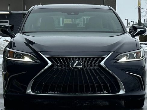 Used 2024 Lexus ES 350 w/ Premium Package image 3