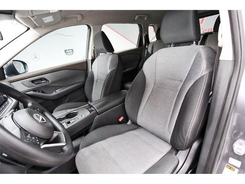 Used 2022 Nissan Rogue S image 27