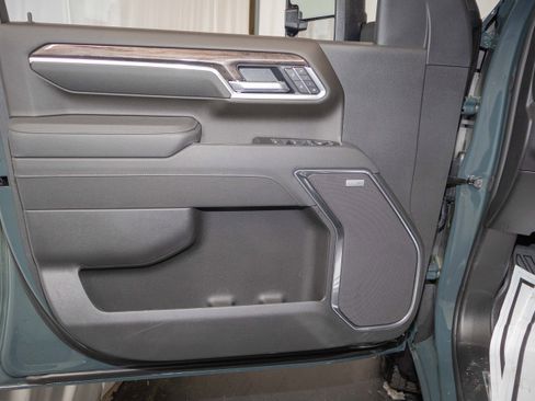 New 2026 Chevrolet Silverado 2500 LTZ w/ LTZ Premium Package AWD/4WD image 8