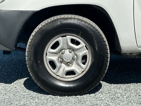 Used 2012 Toyota Tacoma 2WD Regular Cab image 28