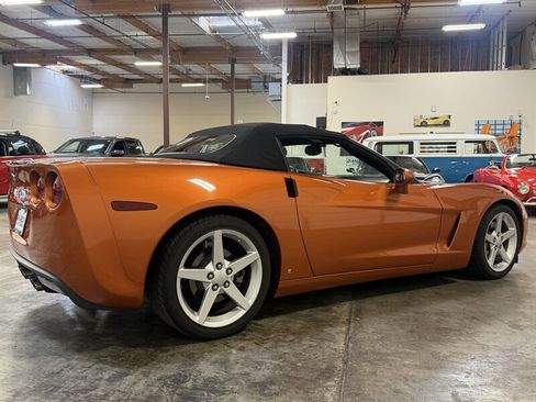 Used 2007 Chevrolet Corvette Convertible w/ Preferred Equipment Group RWD image 7