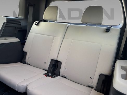 New 2026 Hyundai Santa Fe SE image 4