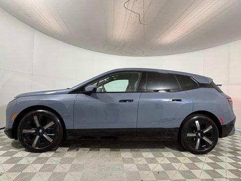 Used 2025 BMW iX xDrive50 AWD/4WD image 4