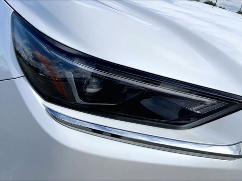 Certified 2024 Toyota Grand Highlander Limited image 27