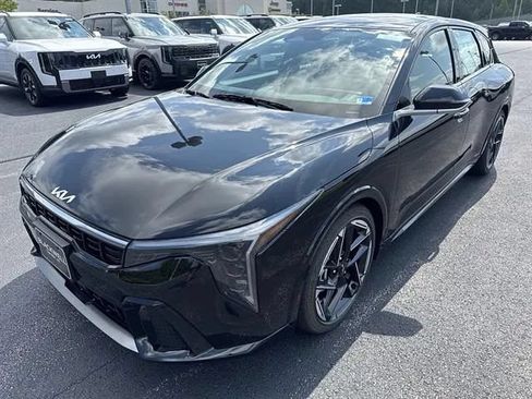 New 2026 Kia K4 GT-Line FWD image 3