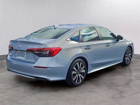 Certified 2022 Honda Civic EX image 2