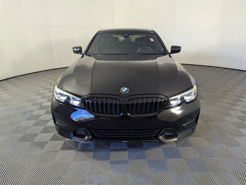 Used 2019 BMW 330i xDrive Sedan w/ Driving Assistance Package image 3