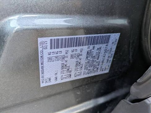 Used 2025 Nissan Rogue SV AWD/4WD image 23