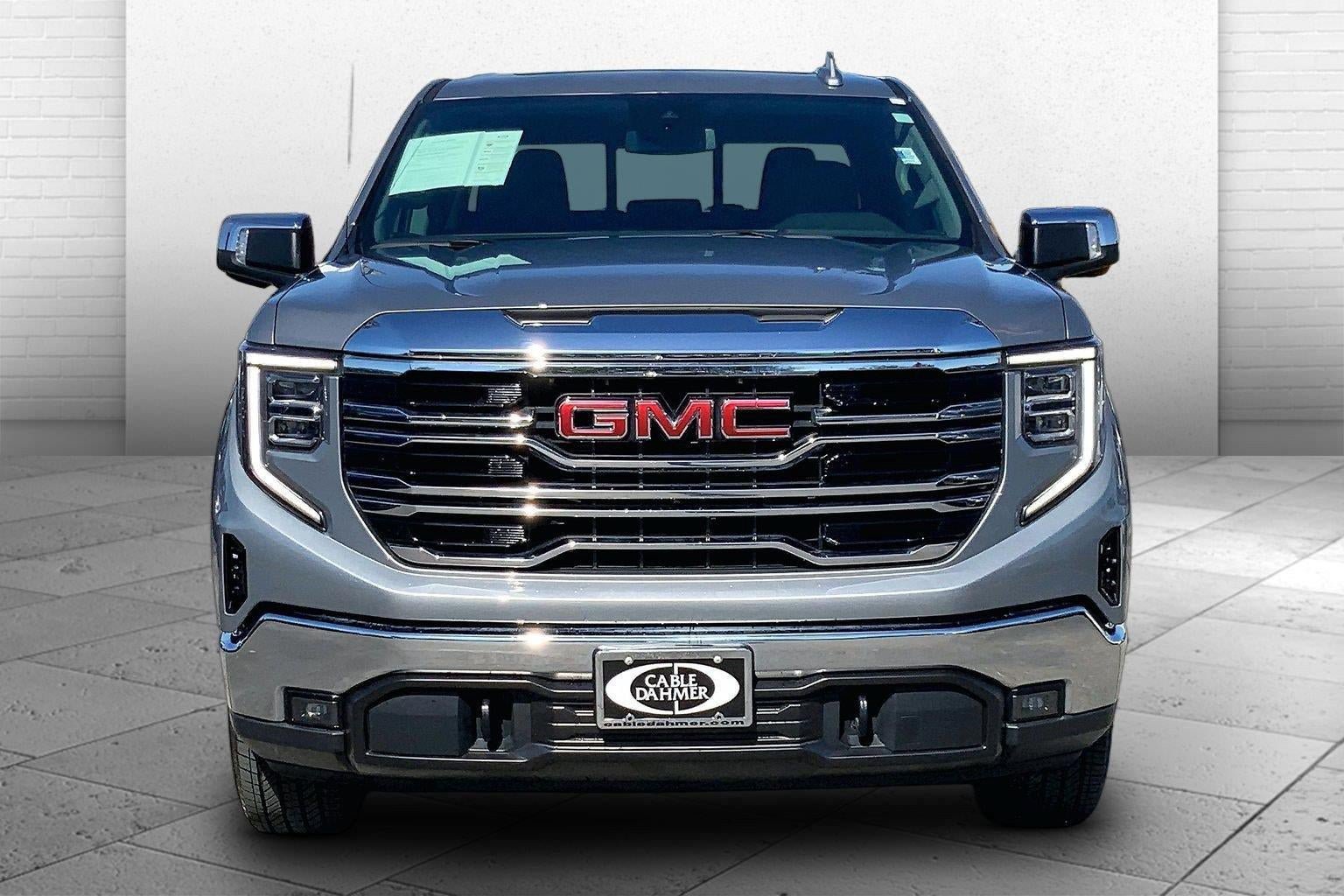 Used 2026 GMC Sierra 1500 SLT w/ SLT Premium Package AWD/4WD image 2