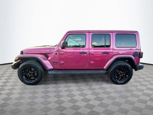 Used 2022 Jeep Wrangler Unlimited Sahara image 9