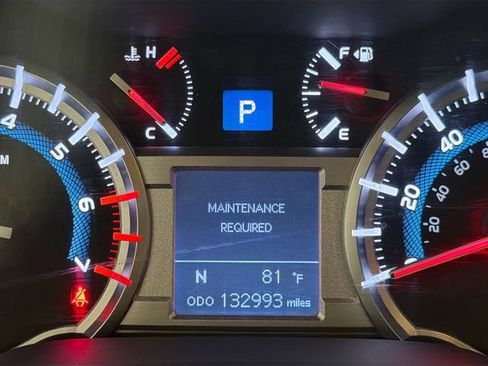 Used 2019 Toyota 4Runner Limited AWD/4WD image 11