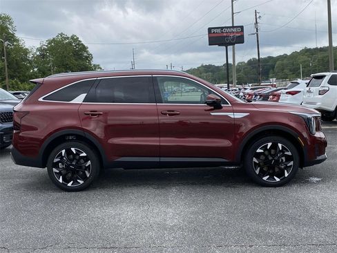 New 2025 Kia Sorento EX w/ Panoramic Sunroof Package image 2
