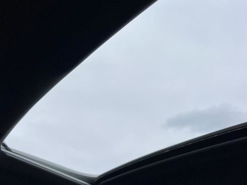 Used 2021 GMC Sierra 1500 AT4 w/ AT4 Preferred Package image 5