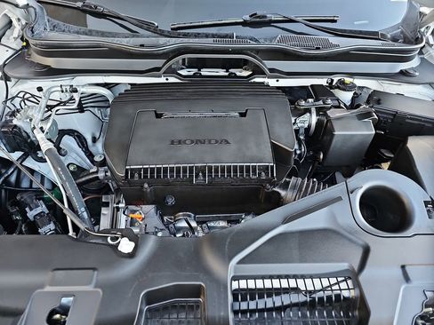 Used 2024 Honda Pilot TrailSport image 23