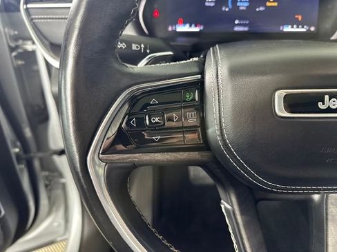 Used 2021 Jeep Grand Cherokee L Overland w/ Luxury Tech Group IV image 15