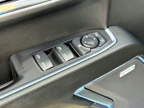 Used 2023 Chevrolet Silverado 1500 LT Trail Boss w/ LT Trail Boss Premium Package image 17