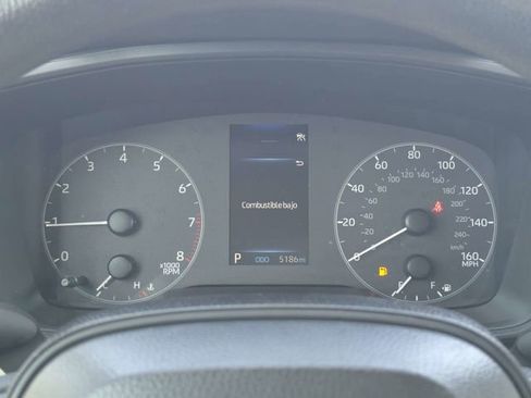 Used 2025 Toyota Corolla LE image 28