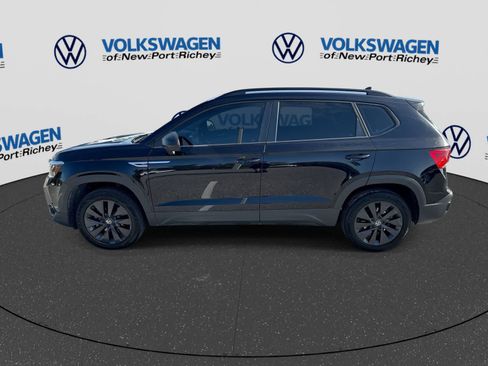 Certified 2024 Volkswagen Taos S FWD image 11