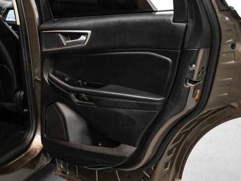 Used 2019 Ford Edge SEL w/ Equipment Group 201A FWD image 46