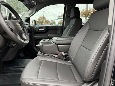 Used 2026 Chevrolet Silverado 1500 W/T image 24