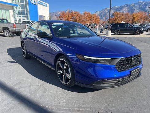 Used 2024 Honda Accord Sport image 3