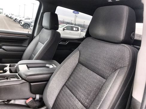 Used 2022 Chevrolet Silverado 1500 LT image 11