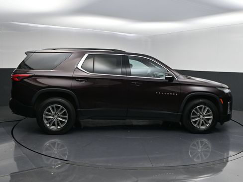 Used 2023 Chevrolet Traverse LT AWD/4WD image 8