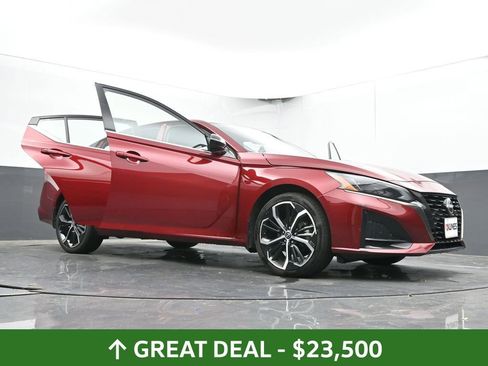 Used 2024 Nissan Altima 2.5 SR w/ SR Premium Package image 73