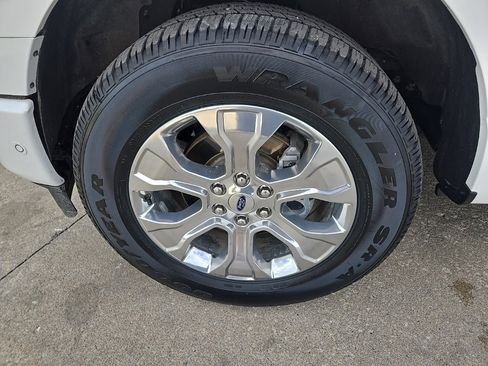 Used 2023 Ford F150 Platinum w/ FX4 Off-Road Package image 36