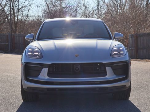 New 2026 Porsche Macan image 12