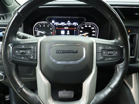 Used 2021 GMC Yukon XL Denali RWD image 10