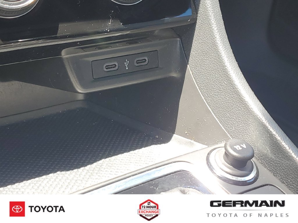 Used 2020 Volkswagen Jetta R-Line w/ R-Line Cold Weather Package FWD image 33