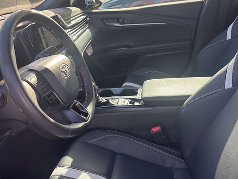 Used 2026 Toyota Camry SE w/ Convenience Package image 11