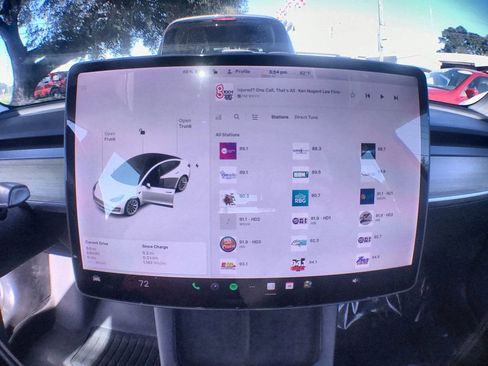 Used 2021 Tesla Model 3 Standard Range Plus image 16