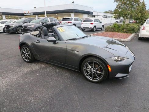 Used 2021 MAZDA MX-5 Miata Grand Touring image 12