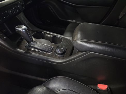 Used 2019 GMC Acadia SLT FWD image 26