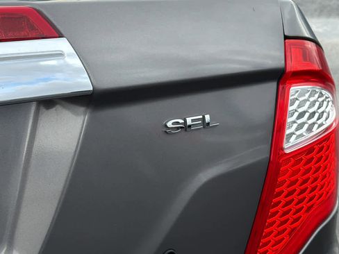 Used 2011 Ford Fusion SEL w/ 301A Rapid Spec Order Code image 28