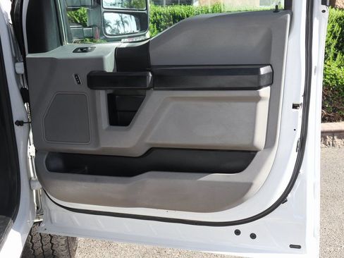 Used 2019 Ford F250 XL w/ Power Equipment Group image 45