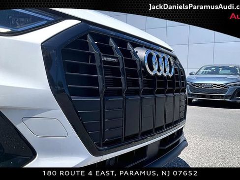 Used 2023 Audi Q3 2.0T Premium w/ Convenience Package AWD/4WD image 20