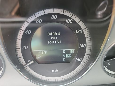 Used 2011 Mercedes-Benz E 350 4MATIC Sedan image 16