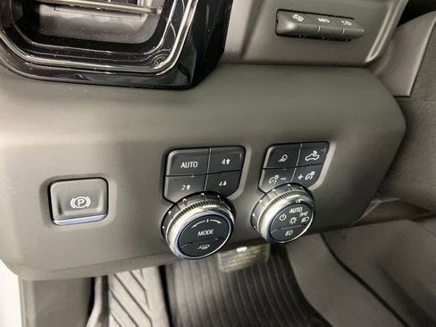 Used 2015 GMC Sierra 1500 SLT image 33