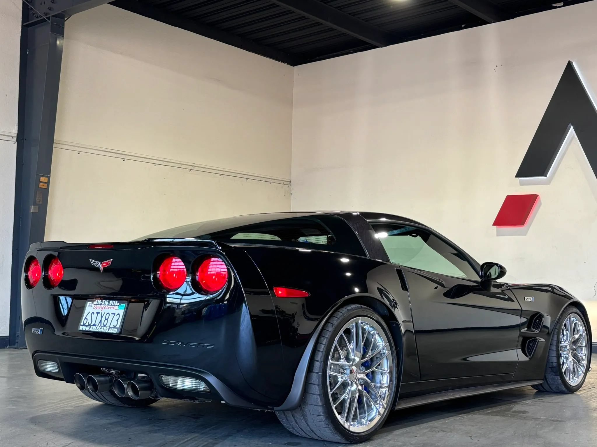 Used 2011 Chevrolet Corvette ZR1 w/ Preferred Equipment Group RWD image 4