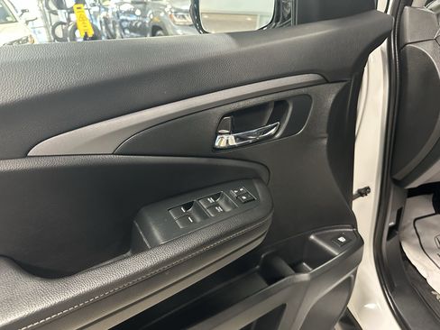 Used 2023 Honda Ridgeline Sport image 17
