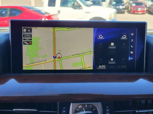 Used 2019 Lexus LX 570 4WD w/ Luxury Package image 30