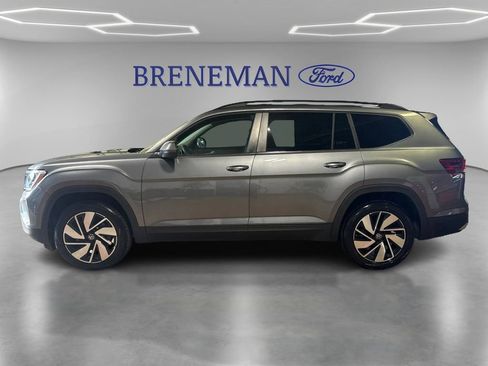Used 2025 Volkswagen Atlas SE AWD/4WD image 7