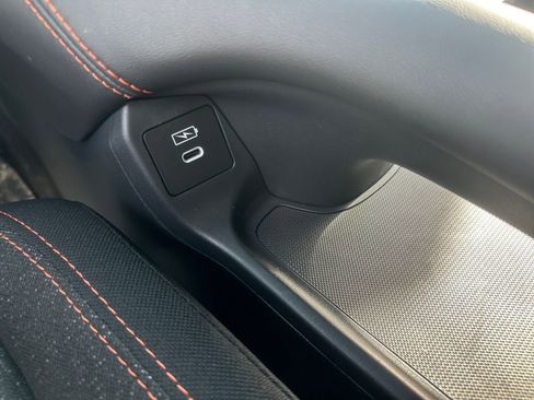 Used 2025 Honda HR-V Sport image 19