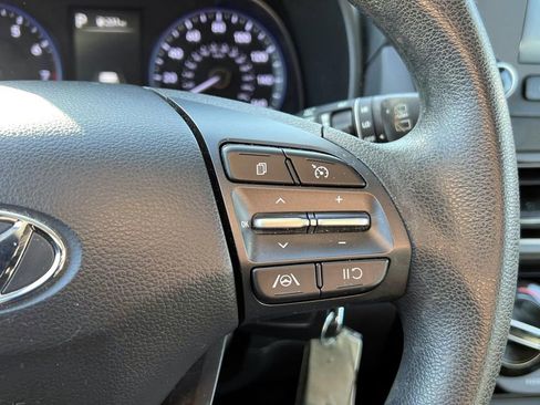 Used 2023 Hyundai Kona SE w/ Cargo Package image 22