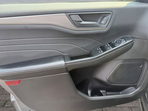 Certified 2023 Ford Escape Active image 10